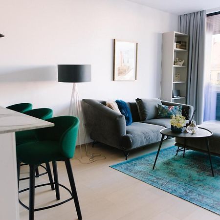 Design Apartman - Free Parking Сегед Экстерьер фото