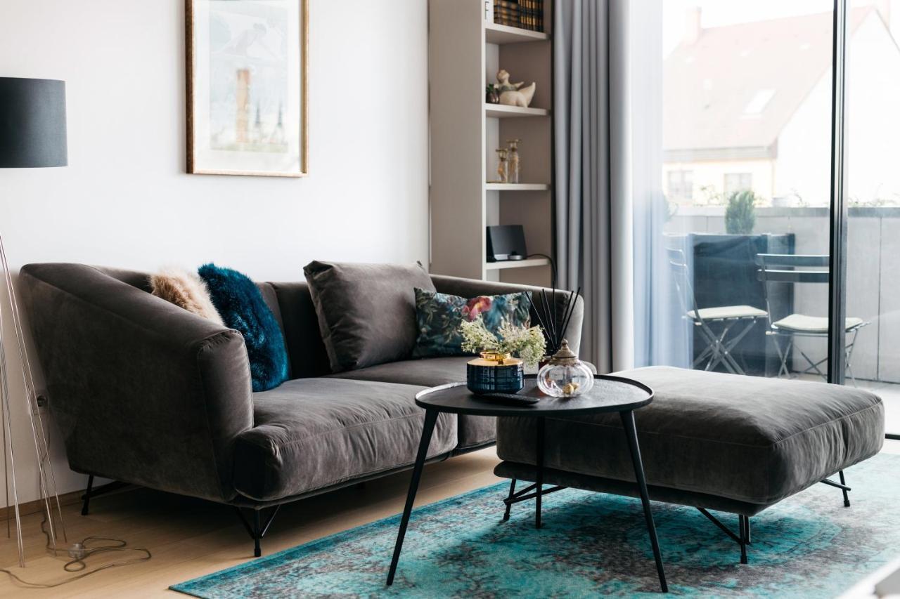 Design Apartman - Free Parking Сегед Экстерьер фото