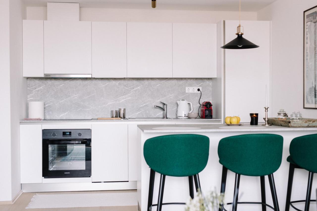 Design Apartman - Free Parking Сегед Экстерьер фото