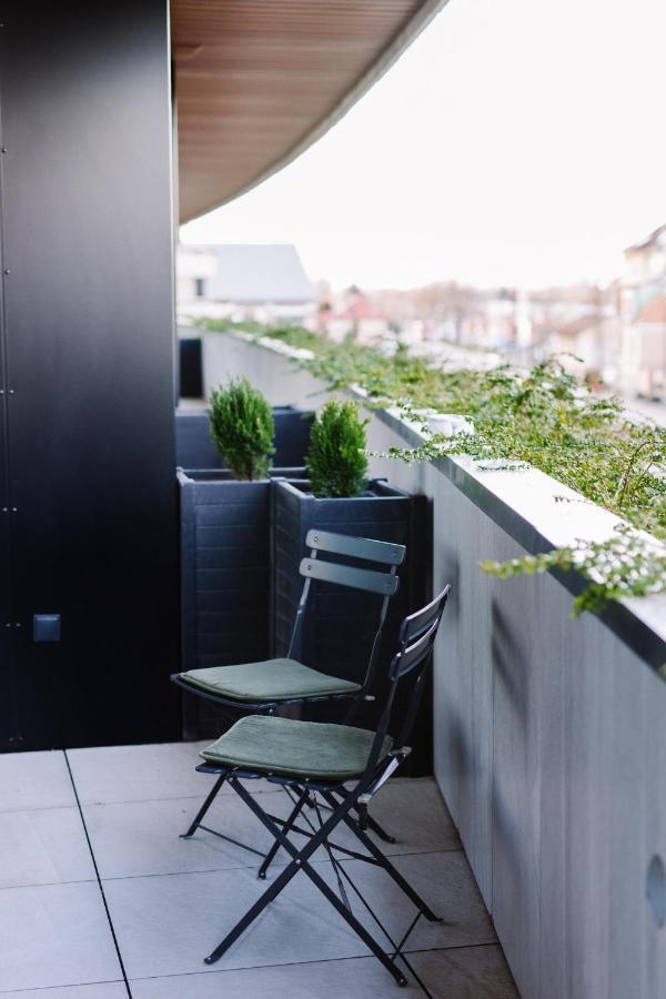 Design Apartman - Free Parking Сегед Экстерьер фото